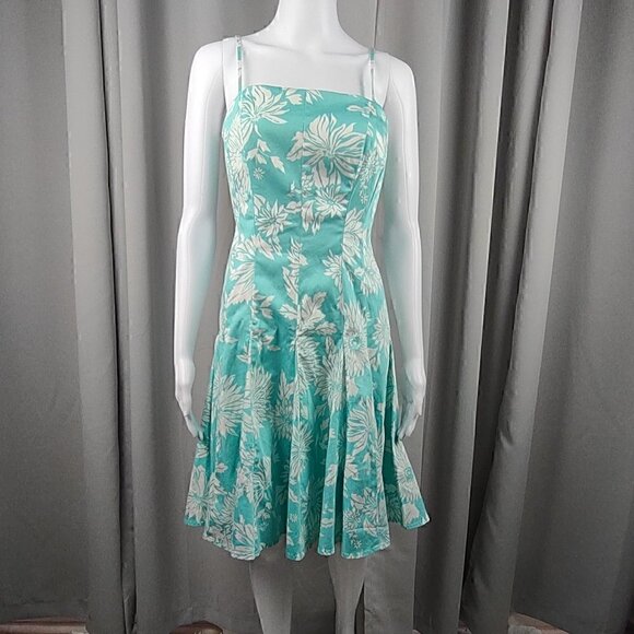 Nine West Dresses & Skirts - Nine West Sleeveless Fit and Flare Aqua Flower Dress Size 4